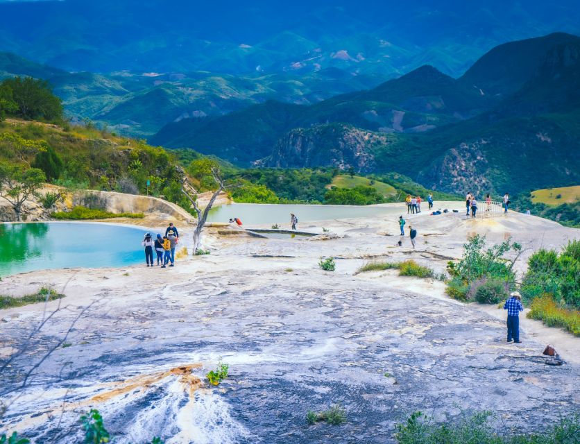 Hierve El Agua, Mitla, Tule, Teotihuacán, and Mezcal Factory - Key Points
