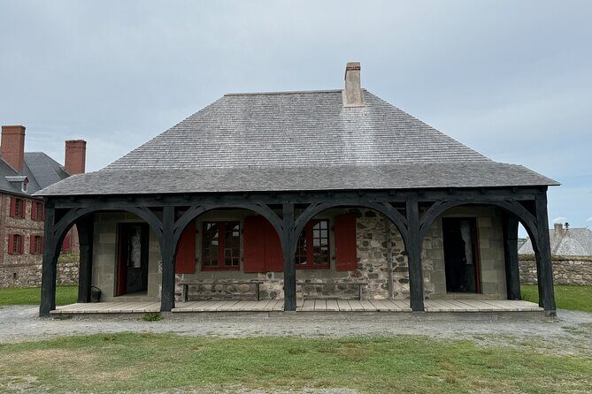 Highland Tours: Louisbourg Fortress and Lighthouse Tour - Starting Point and Duration
