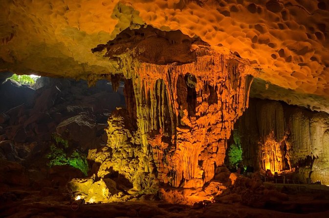 Highlight Ha Long Bay 6 Hours on Luxury Cruise - Inclusions and Amenities