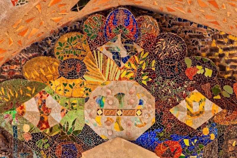 Highlights Guided Visit to the Crypt and the Colonia Güell - Tour Highlights