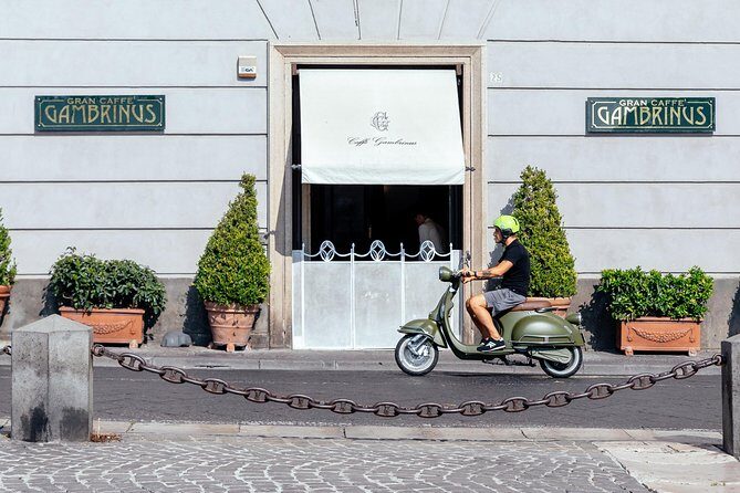 Highlights & Hidden Gems PRIVATE Walking Tour: Naples Delights - Walking in Naples: What to Expect