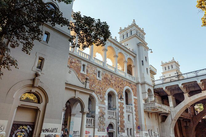 Highlights & Hidden Gems With Locals: Best of Warsaw Private Tour - The Value of Insider Knowledge