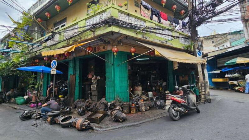 Highlights Local Bangkok Walking Tour With Local Guide - Itinerary Highlights