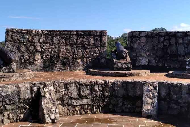 Highlights of Izabal: Livingston + Castle + Boat Ride Tour - About Your Stay