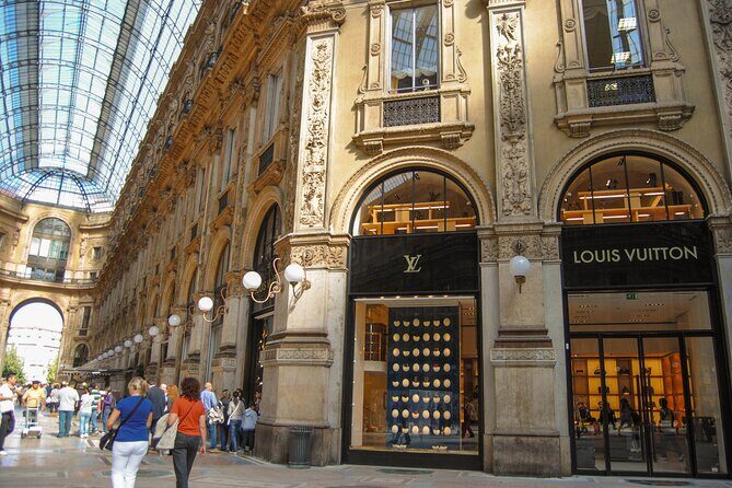 Highlights of Milano Private Walking Tour: Duomo, Castle & Gelato - Marvel at the Duomo and Madonnina