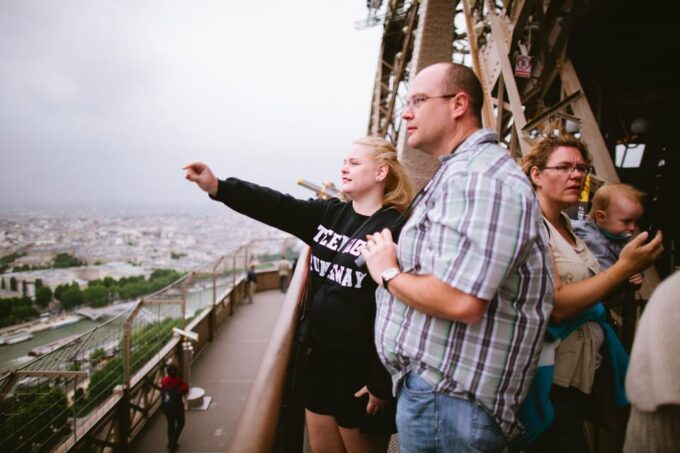Highlights of Paris Bike Tour in Dutch - Flexible Booking and Cancellation Policy