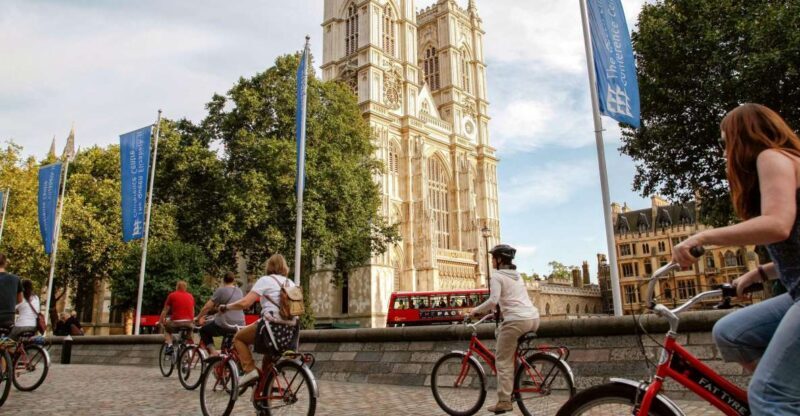 Highlights of Royal London Bike Tour (3 Hours) - Discover Royal London by Bike: An In-Depth Look at the 3.5-Hour Tour