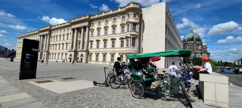 Highlights up to 12 Person Combined vehicles - The Tour Experience