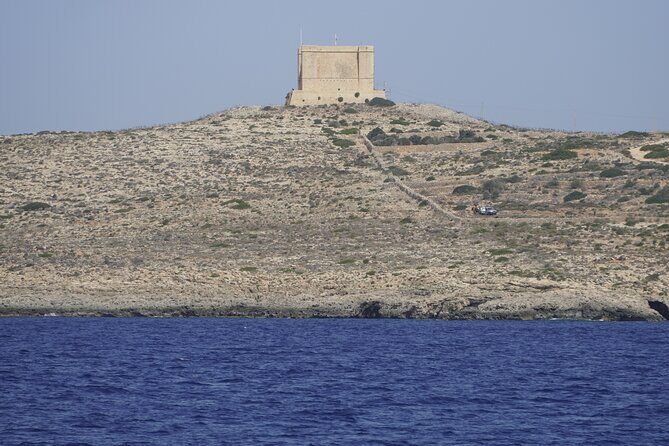 Highspeed Catamaran Crossing Between Malta and Gozo - Key Points