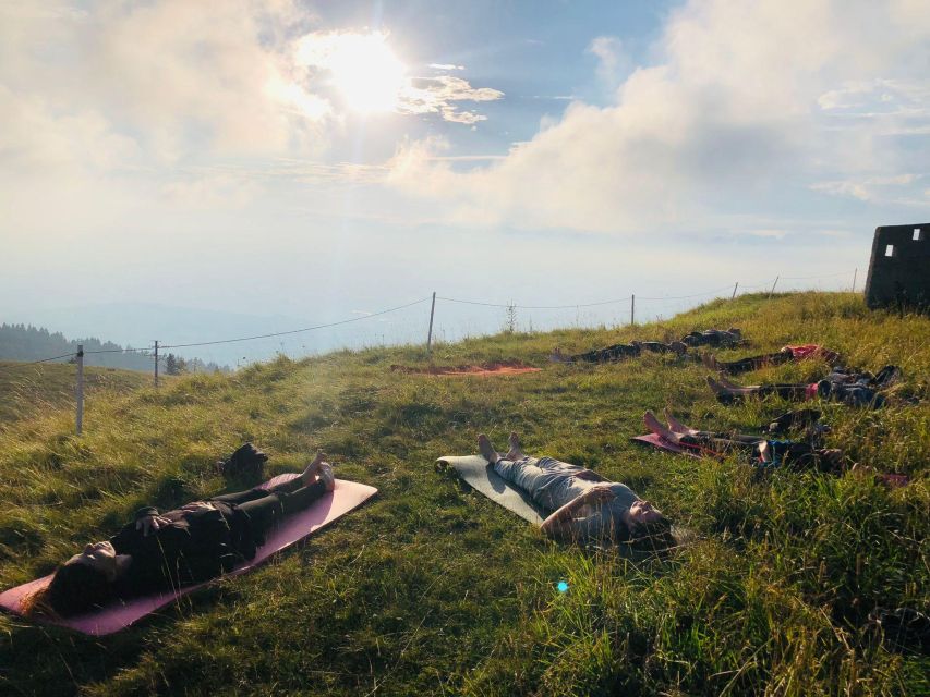Hike and Yoga in the Dolomites - Yoga Practice in Nature