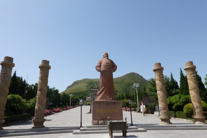 Hike Tang Imperial Tombs: Qianling, Jianling, and Zhaoling - Zhaoling Mausoleum Exploration