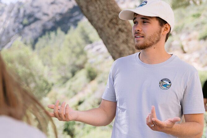 Hike to the Blue Cave Marseille with swimming and snack - FAQ