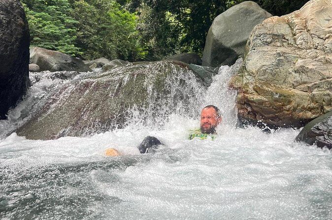 Hiking and Hidden River Tour in Santo Domingo - Lunch: A Taste of Dominican Cuisine