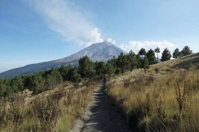 Hiking in Iztaccihuatl Volcano - Who Will Love This Tour?