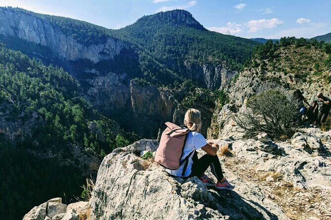 Hiking in Montanejos and swim in Thermal Springs - OFFICIAL GUIDE - An In-Depth Look at the Montanejos Hike and Springs Tour