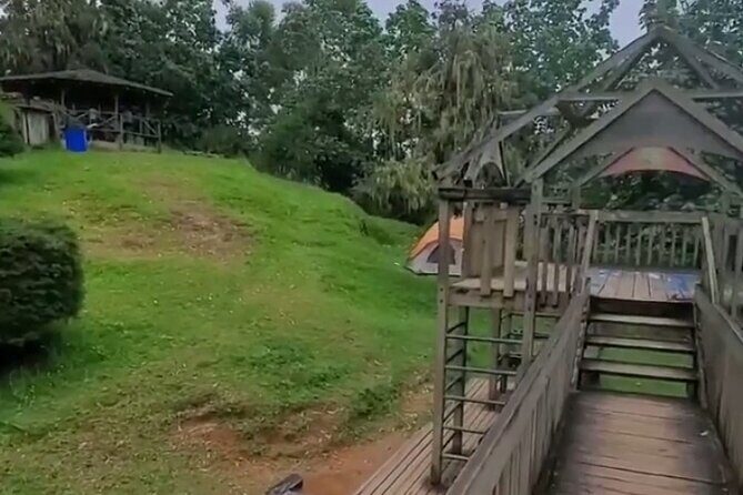 Hiking in the Blue Mountains. - The Practicalities: What to Expect and Consider