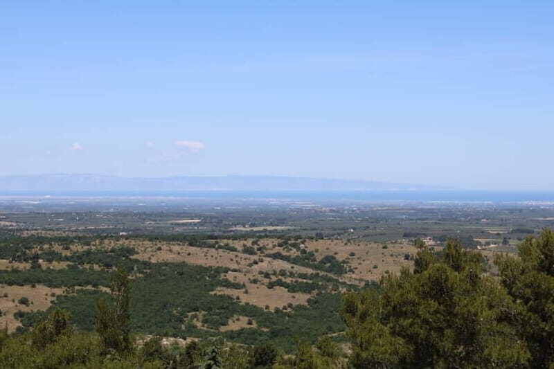 Hiking in the Murgia of Castel del Monte - Key Points
