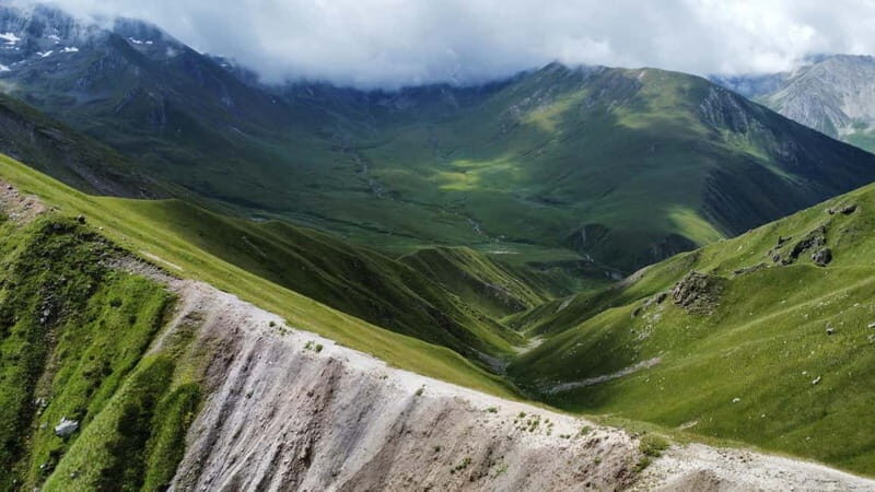 Hiking & Photo Experience in Kazbegi - Why You Should Consider This Tour