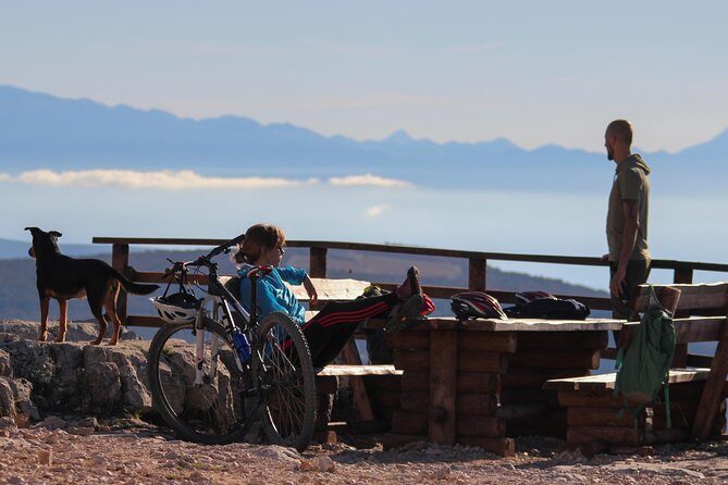 Hiking tour Vidova gora and visiting Museum of olive oil - A Closer Look at the Itinerary and Experience