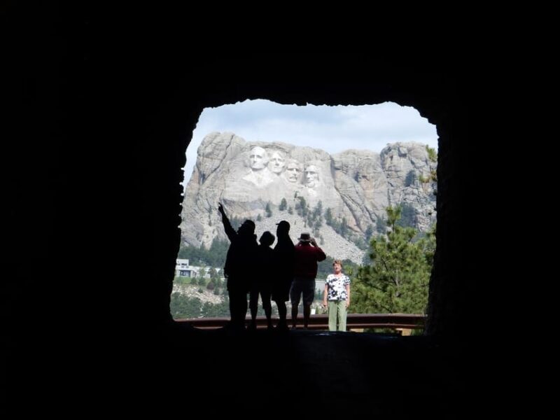 Hill City: Private Mount Rushmore, Crazy Horse & More Tour - The Itinerary in Detail