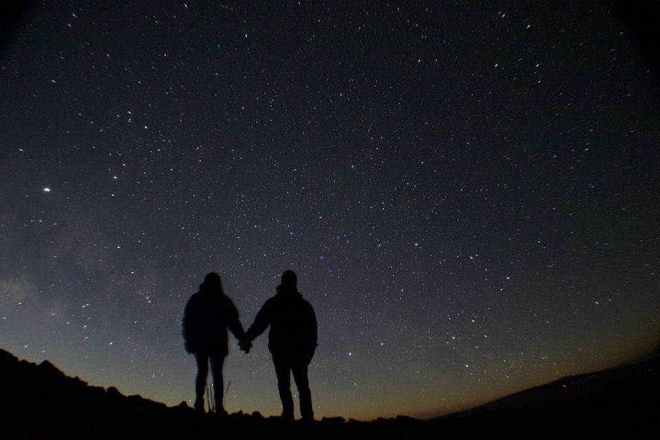 Hilo/Waikoloa: Mauna Kea Summit Sunset and Stargazing Tour - Pickup and Drop-off