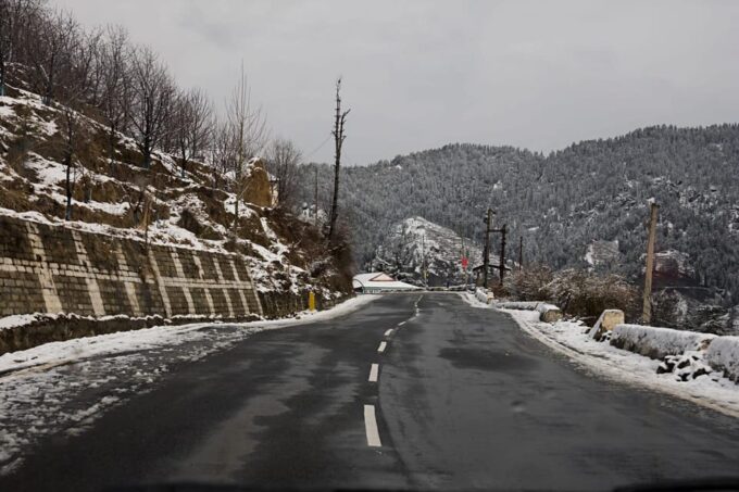 Himachal Delights: A Journey Through Shimla and Manali - Language Options