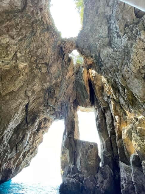 Himara:Daily trip to Gramma Bay with swimming stops - The Sum Up