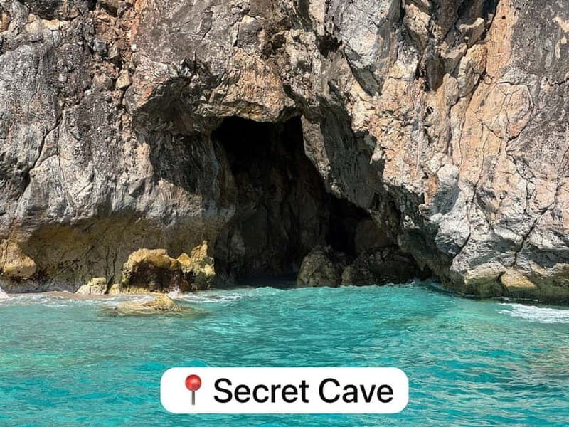 Himara:Pirate'sCaveTourwithswimstops&snorkeling(8-10persons) - FAQ