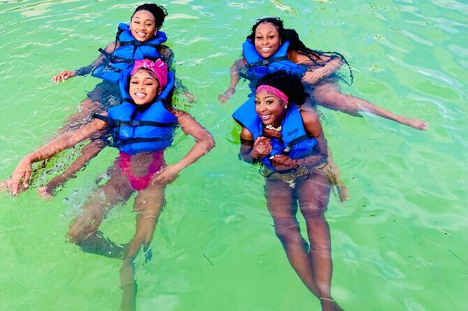 Hip Hop Beat and Live Dj Adults Only Party Boat and Free drinks - What Do the Reviews Say?