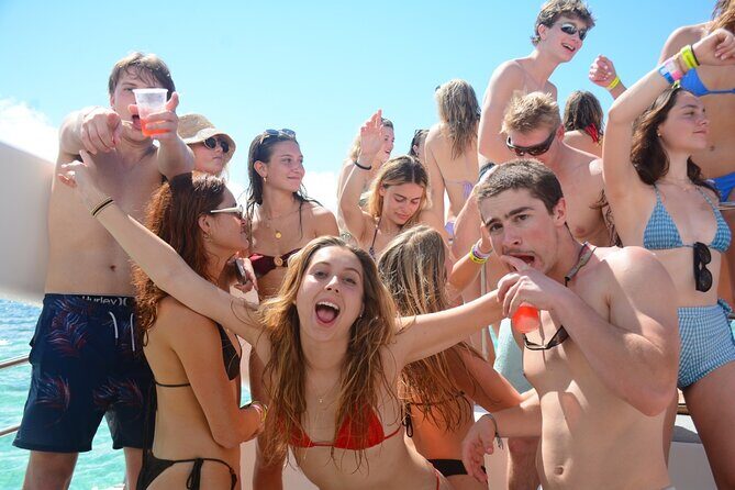 Hip Hop Party Boat Booze Cruise with Open Bar (Adults Only) - Who Should Consider This Tour?