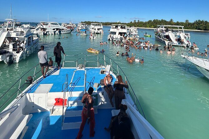 Hip-Hop Party Boat with Dj Live Adults Only and Unlimited Drinks - What’s Included and What You Should Know