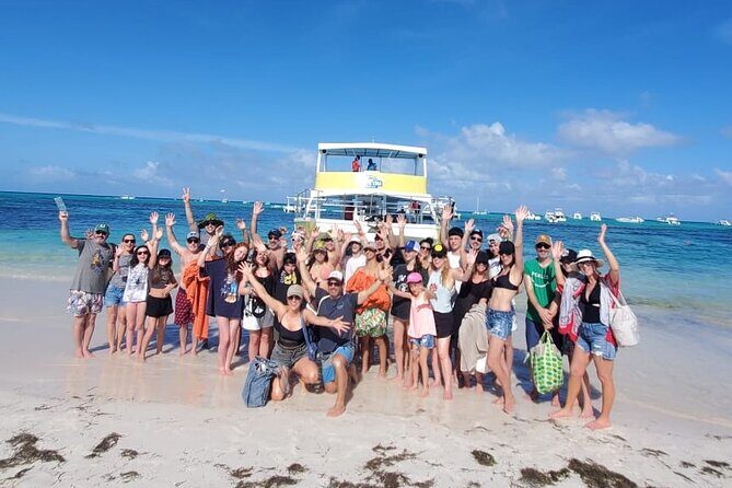 Hip Hop solo para adultos PartyBoat con Bebidas ilimitadas y Bar - The Experience in Detail