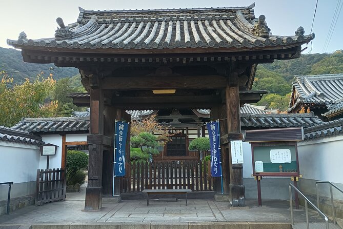 Hiroshima: Tomonoura Nostalgic Port Town Private Tour With Local - Capturing Unforgettable Moments With Photography