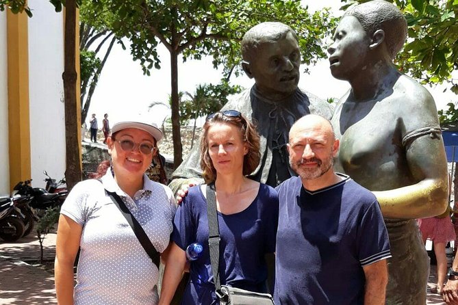 Historic-Cultural Cartagena Freetour - Guide Experience