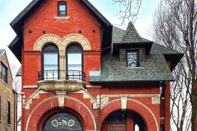 Historic Homes and Cottages of Wicker Park Walking Tour - Accessibility Features