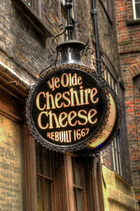 Historic London Pubs Tour 1 - The Pub Crawl - Sum Up