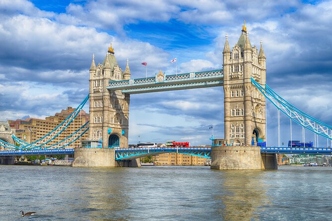 Historic London: Tower and Tamesis - River Thames Boat Cruise