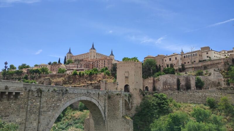 Historic Toledo: Cathedral and Museums in Groups of Maximum 10 People. - Key Points