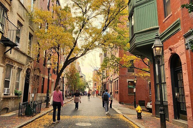 Historic Underground Railroad Walking Photo Tour w Local Guide - Who Is This Tour Best For?  