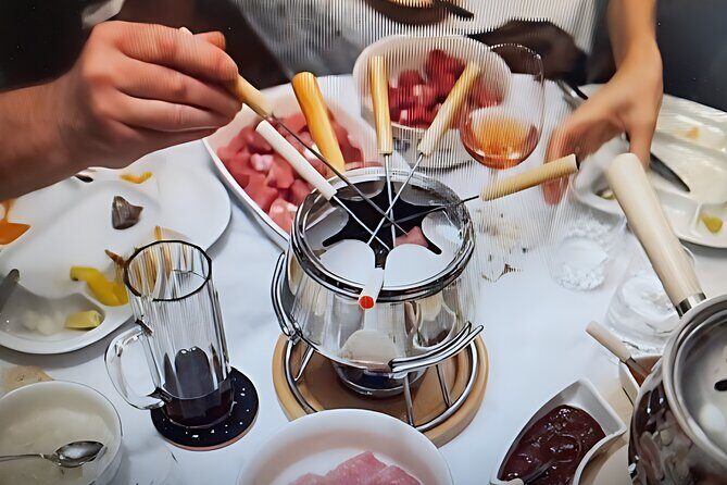 Historic Walk and Traditional French Canadian Feast - A Closer Look at the Experience