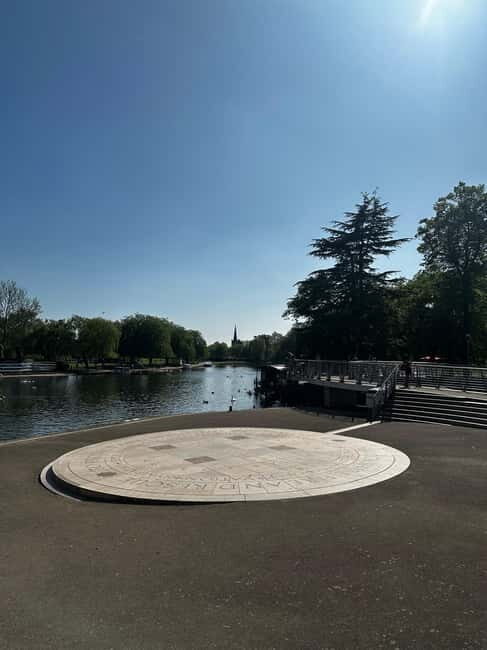 Historic Walk Around Stratford Upon Avon - Tustins Tours - What Makes This Tour Stand Out
