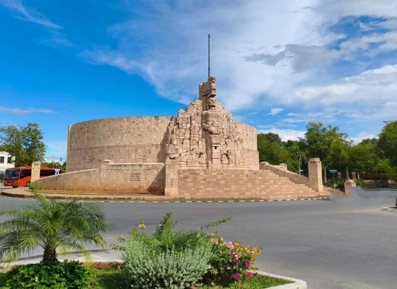 Historical and Cultural Tour on Paseo de Montejo - Key Points