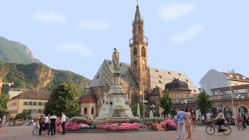 Historical and Cultural Walking Tour of Bolzano - Key Points