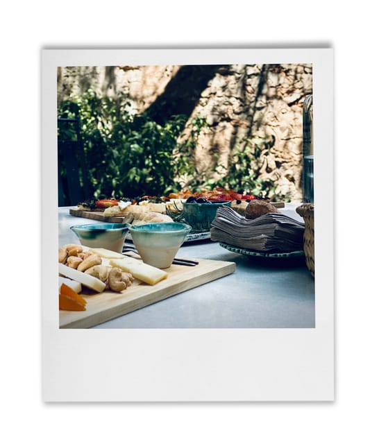 HISTORICAL BODEGA TOUR AND WINE TASTING IN CONSELL - Embracing the Mallorcan Gastronomic Experience