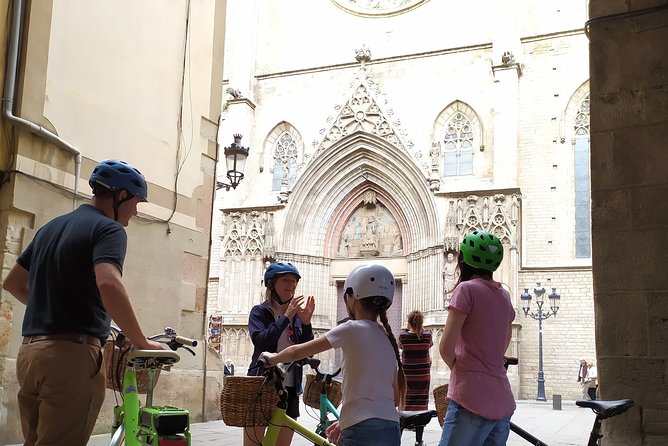 Historical E-bike Tour in Barcelona - Included in the Tour