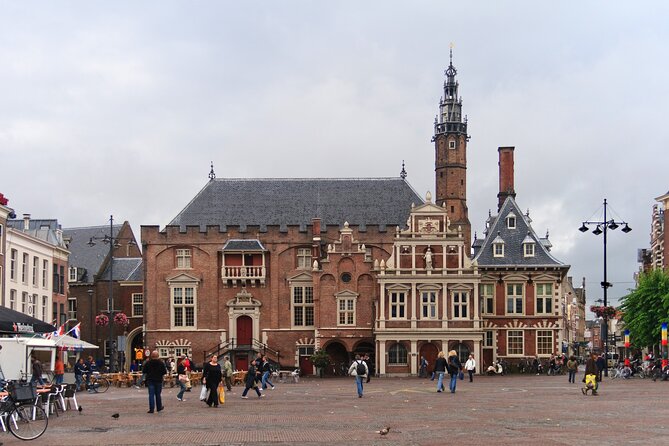 Historical Haarlem: Private Tour With Local Guide - Exploring Haarlems Architecture