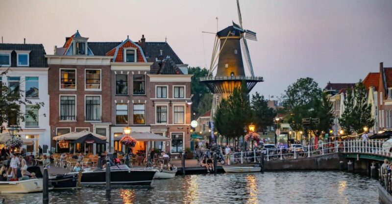 Historical Leiden: Private Tour With Local Guide - Tour Overview