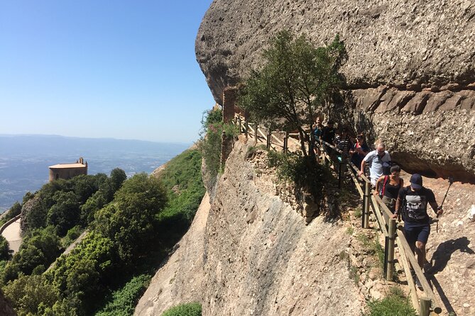 Historical Montserrat Half-Day Hiking Tour From Barcelona - Meeting and Pickup Information