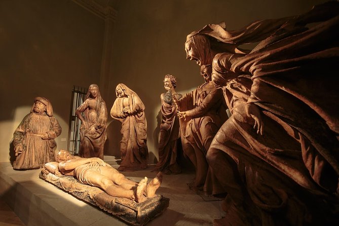 Historical Tour of Bologna - Discovering Palazzo Daccursio