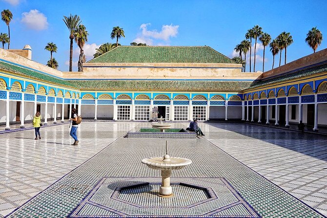 Historical Tour With Local Guide in Marrakech - Meeting and Logistics Details